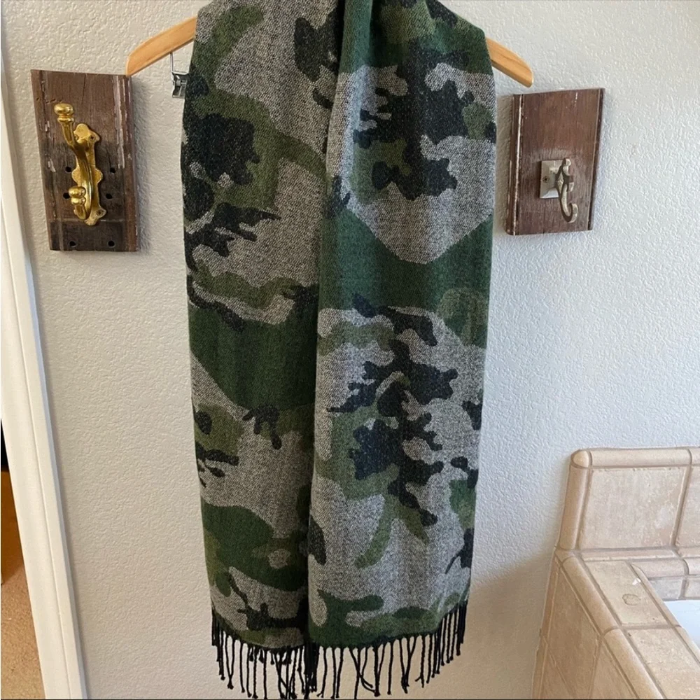 Large camo blanket scarf